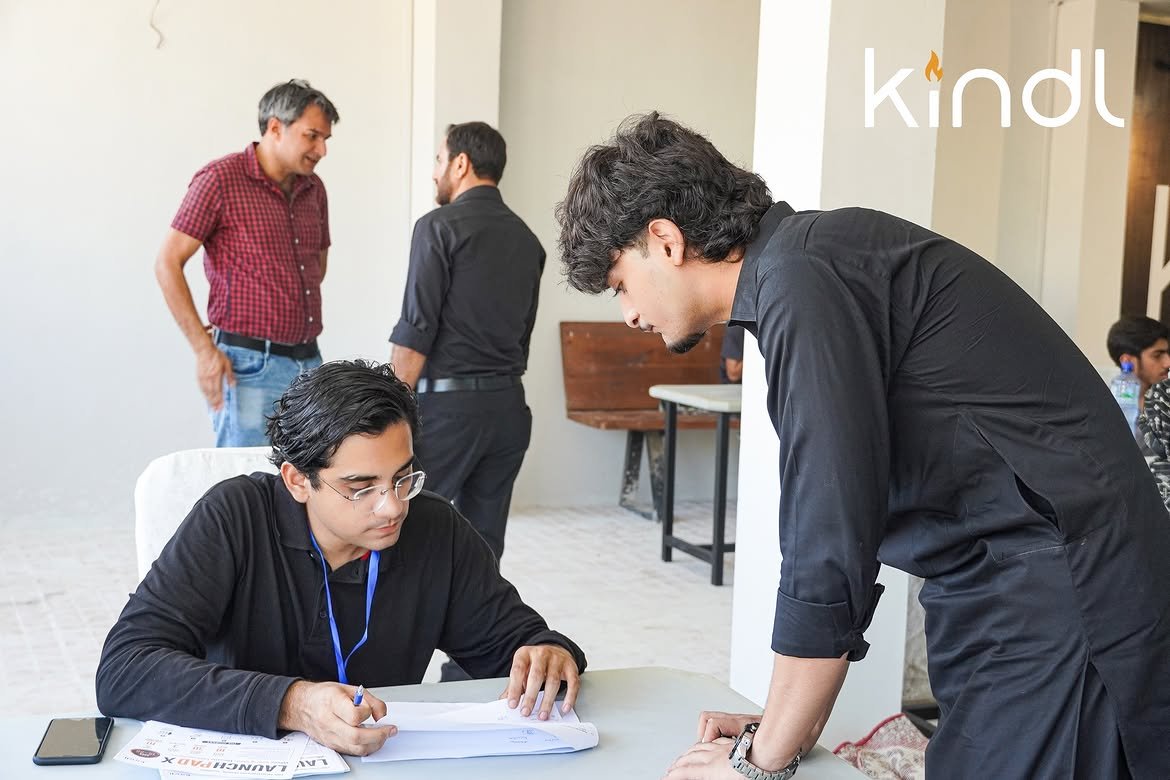 Participant speaking at Kindl event